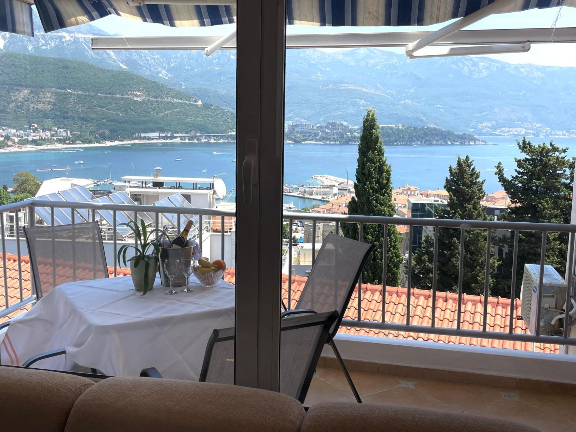 Perla Sea View Apartment